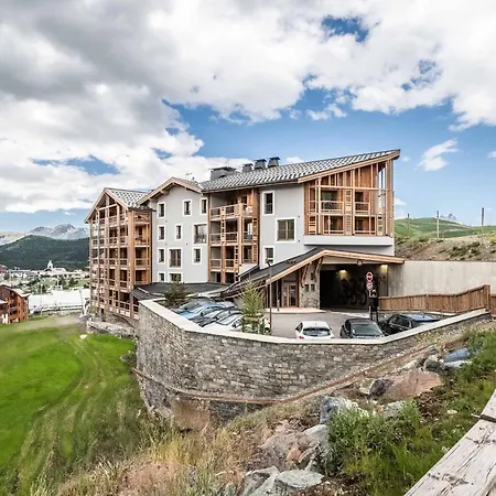Vallejo - By Emerald Alpe d'Huez