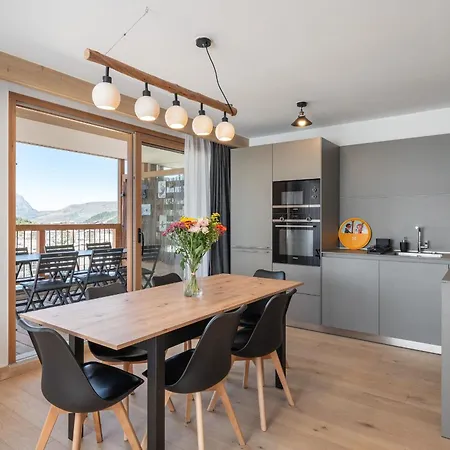 Vallejo - By Emerald Appartement *